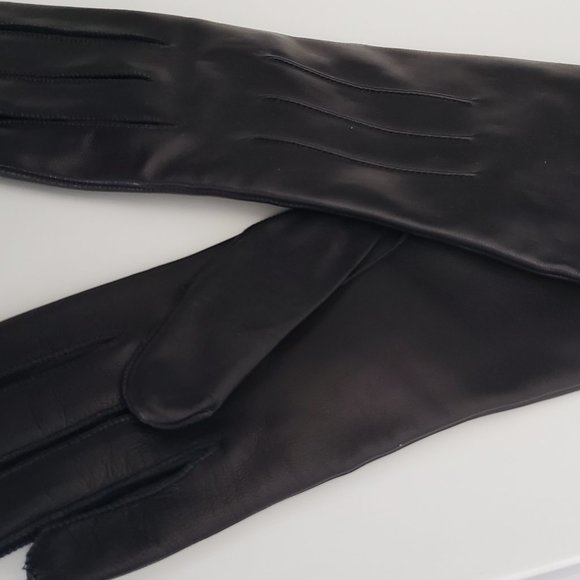 NWT: Coach Cashmere Lined Leather Driving Gloves: Black size 7.5 - Picture 1 of 9